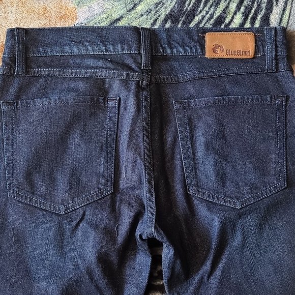 Jeans - Picture 1 of 5